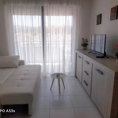 Διαμέρισμα Aprtamento Con Piscina
